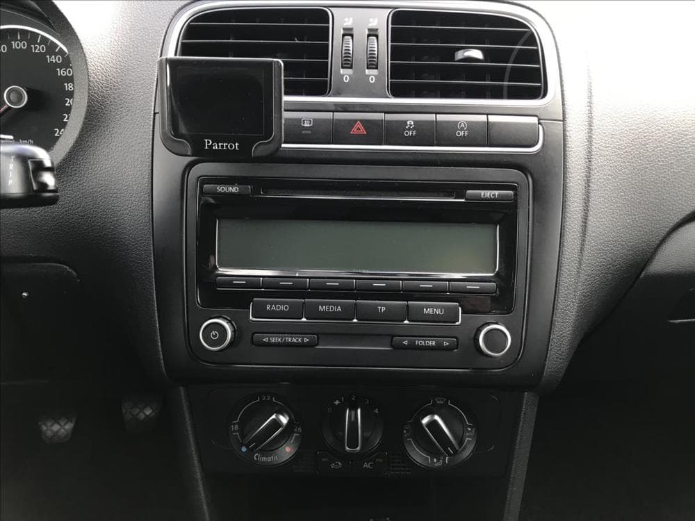 2010 Volkswagen POLO - 15