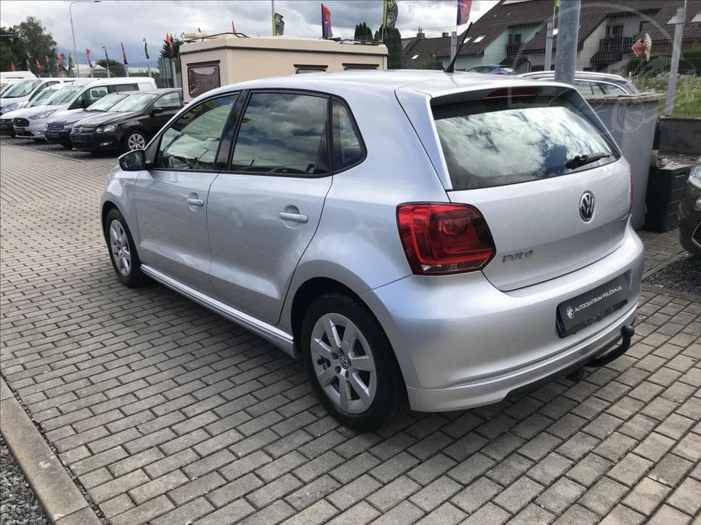 2011 Volkswagen POLO - 5