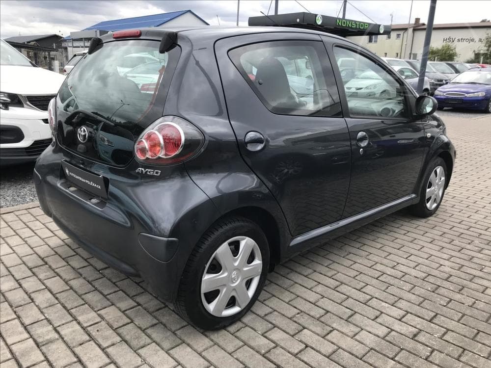 2009 Toyota AYGO - 6