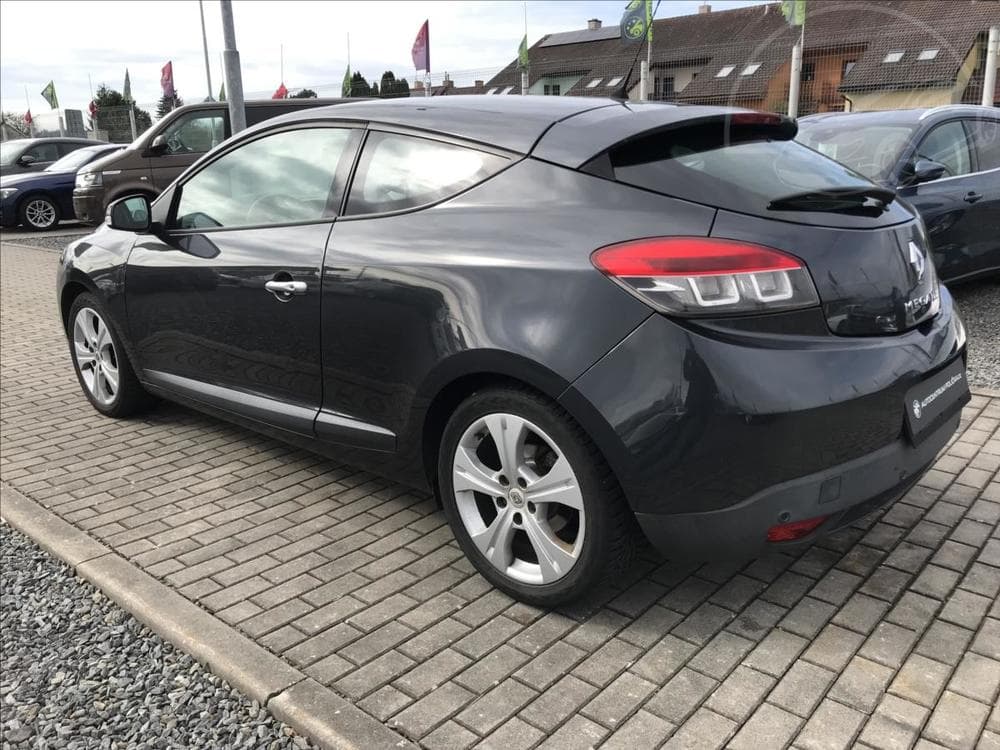 2009 Renault MEGANE - 5