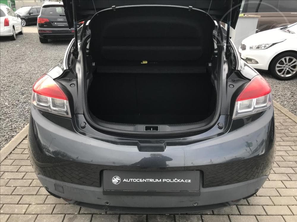 2009 Renault MEGANE - 8