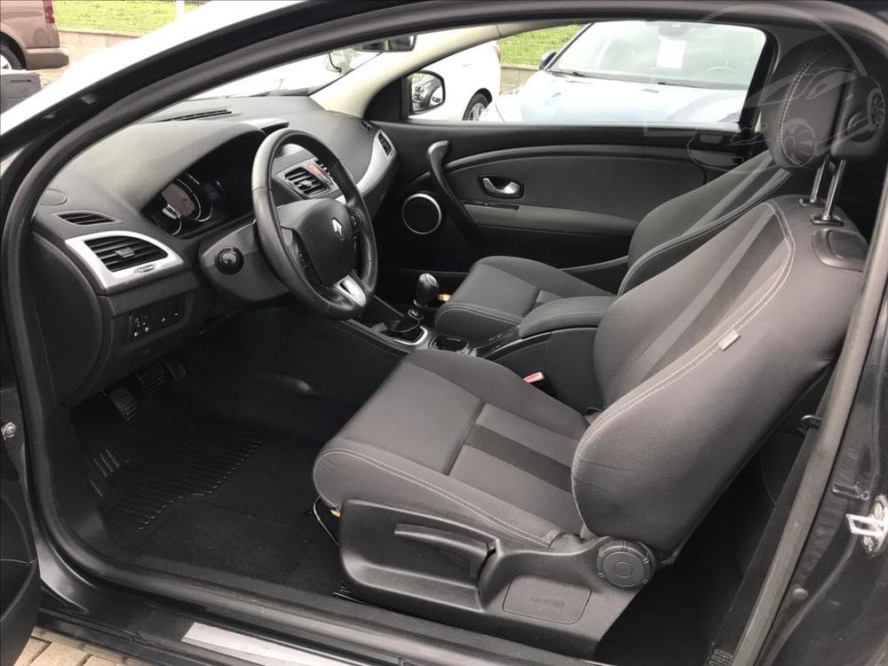 2009 Renault MEGANE - 11