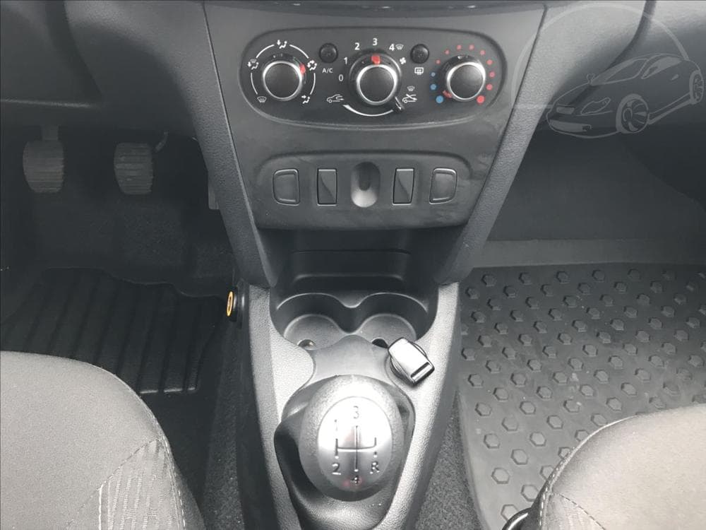 2020 Dacia SANDERO - 21