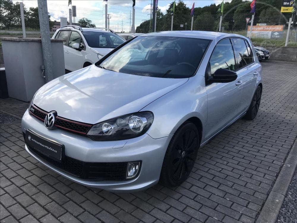 2010 Volkswagen GOLF