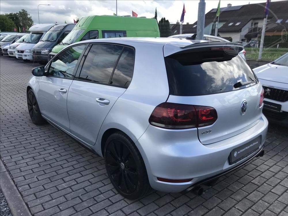 2010 Volkswagen GOLF - 4