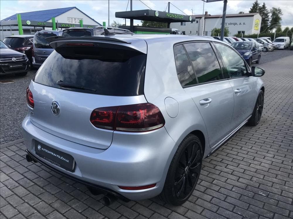 2010 Volkswagen GOLF - 5