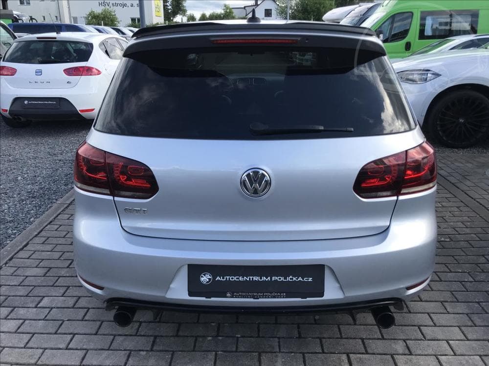2010 Volkswagen GOLF - 6