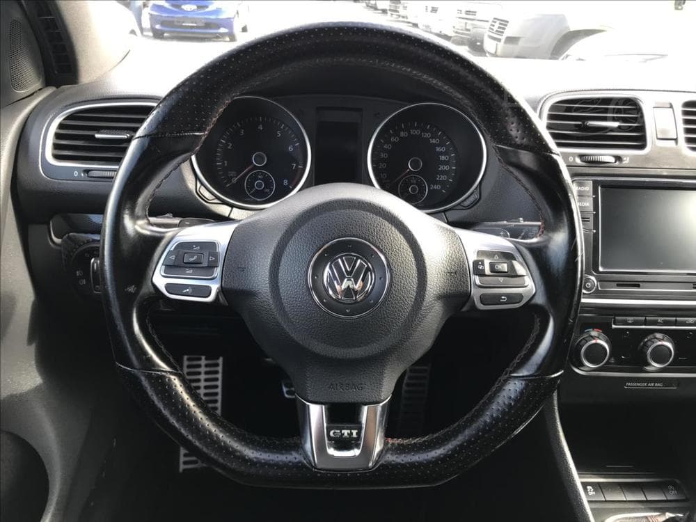 2010 Volkswagen GOLF - 11
