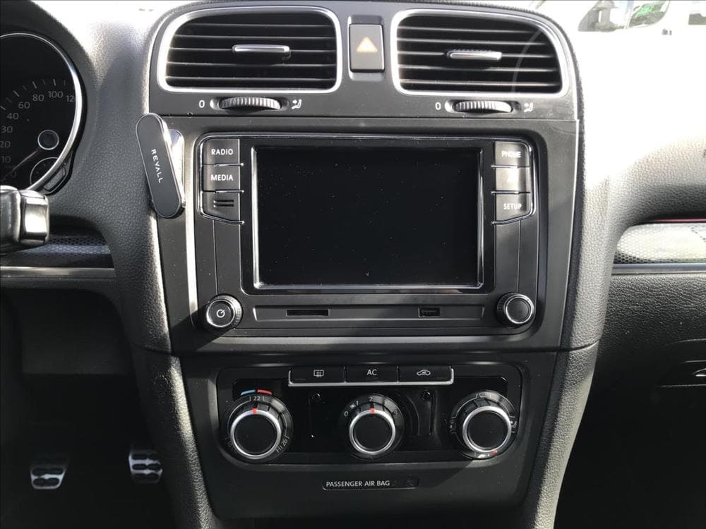 2010 Volkswagen GOLF - 13