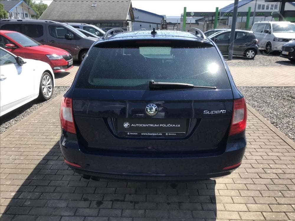 2011 Škoda SUPERB - 4