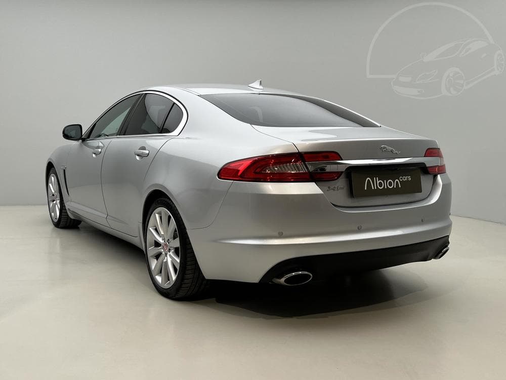 2013 Jaguar Xf - 10