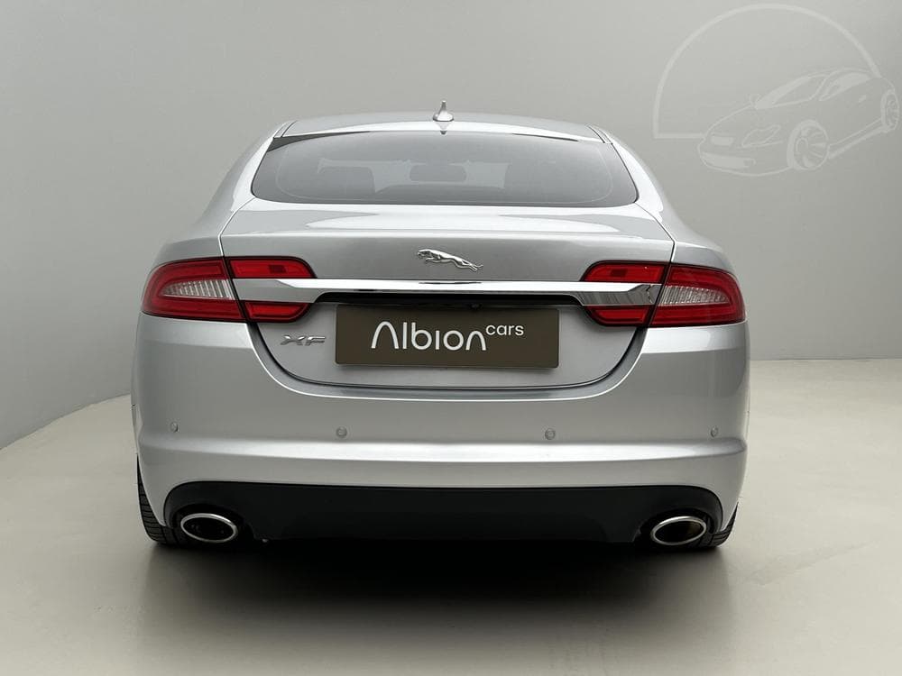 2013 Jaguar Xf - 11