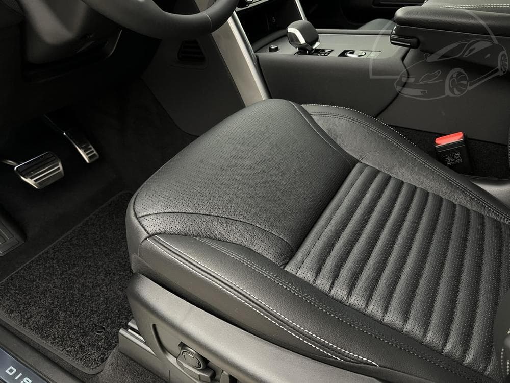 2025 Land Rover DISCOVERY - 34