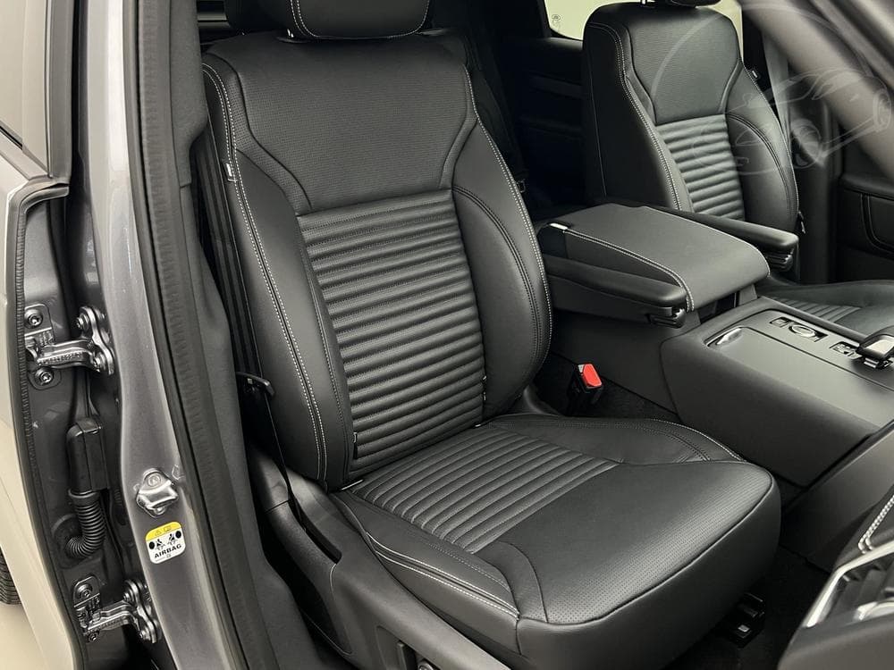 2025 Land Rover DISCOVERY - 46