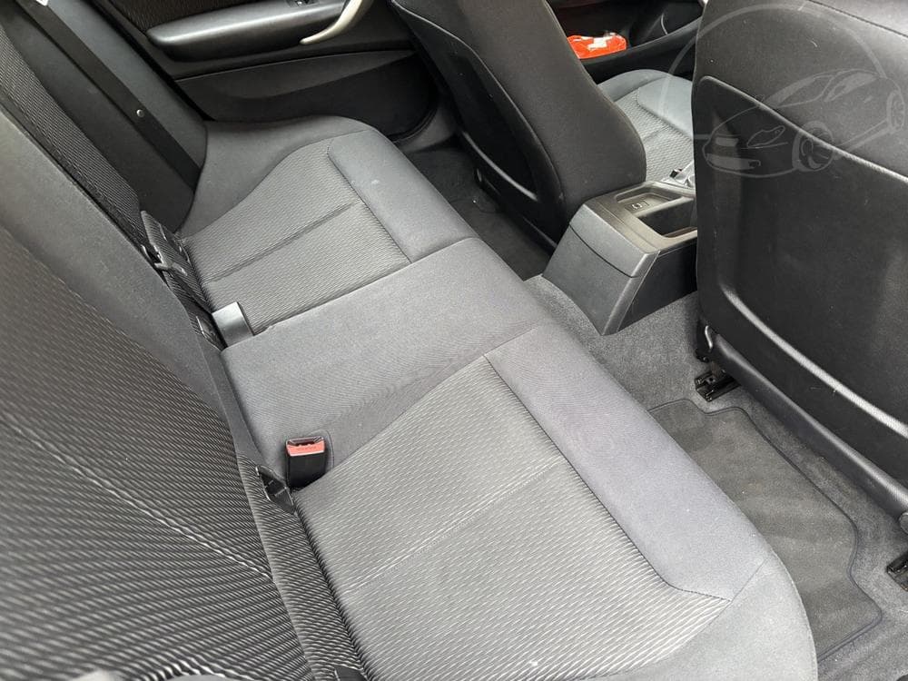 2012 BMW 1-SERIES - 9