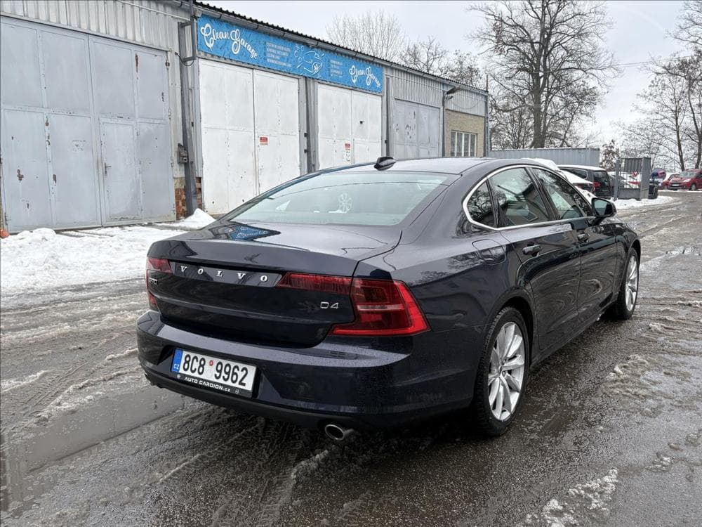 2019 Volvo S90 - 2