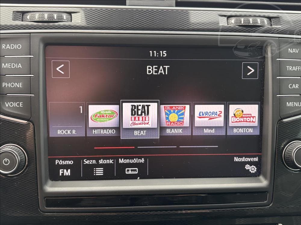 2013 Volkswagen Golf - 16