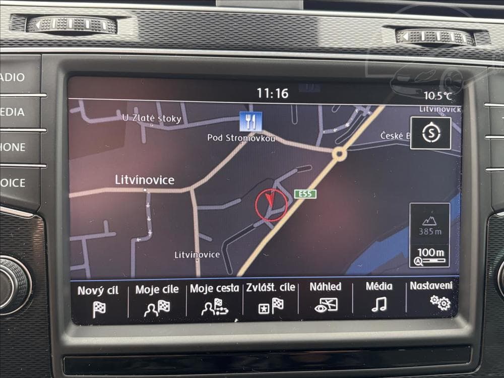 2013 Volkswagen Golf - 19