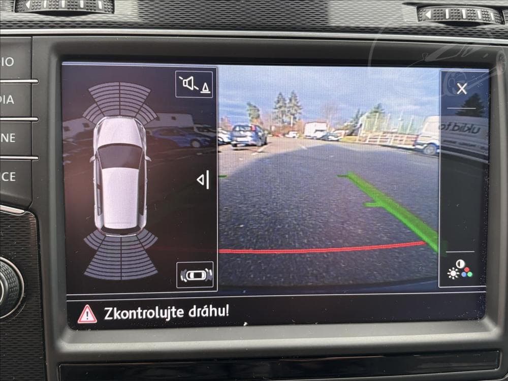 2013 Volkswagen Golf - 20