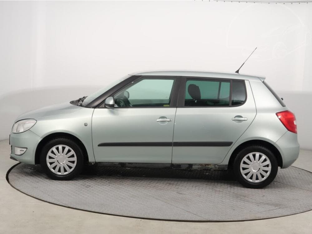2011 Škoda FABIA - 5
