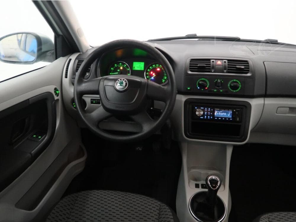2011 Škoda FABIA - 13