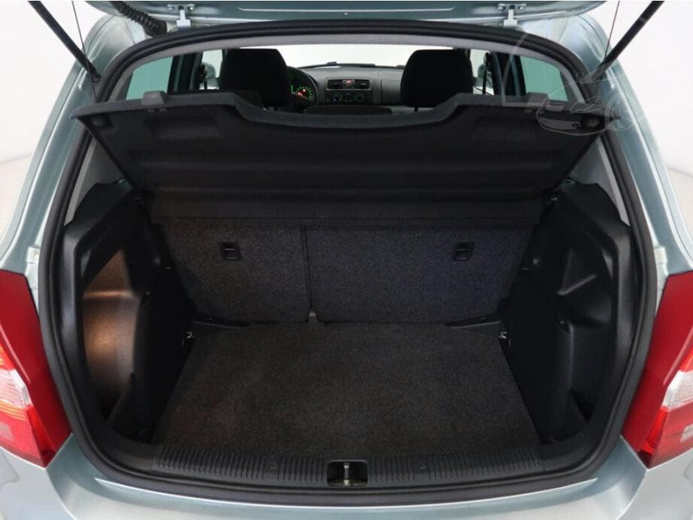 2011 Škoda FABIA - 23