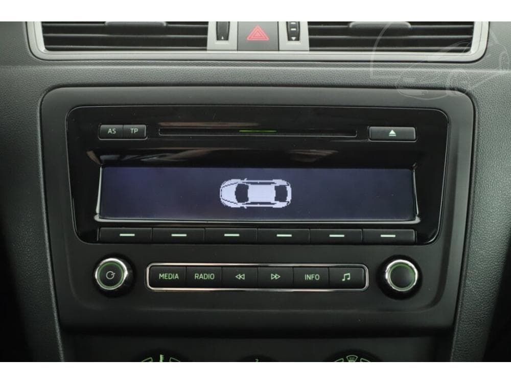 2013 Škoda RAPID - 11