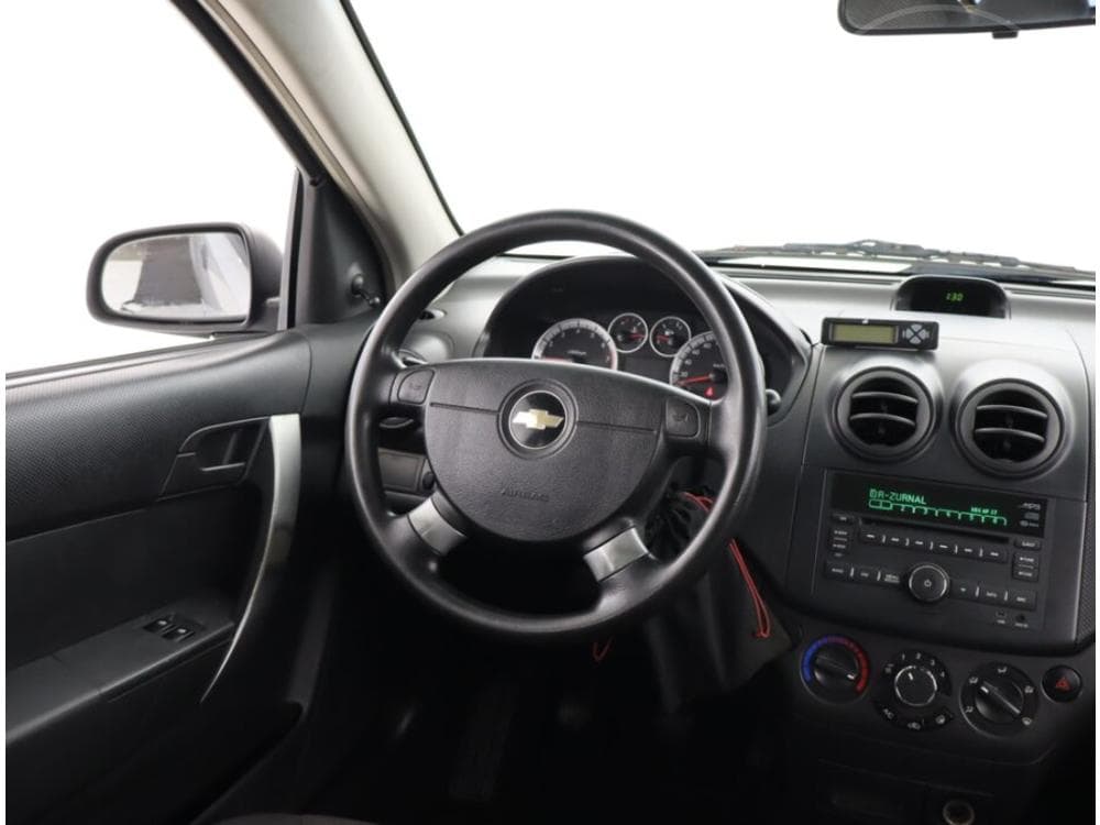2010 Chevrolet AVEO - 7