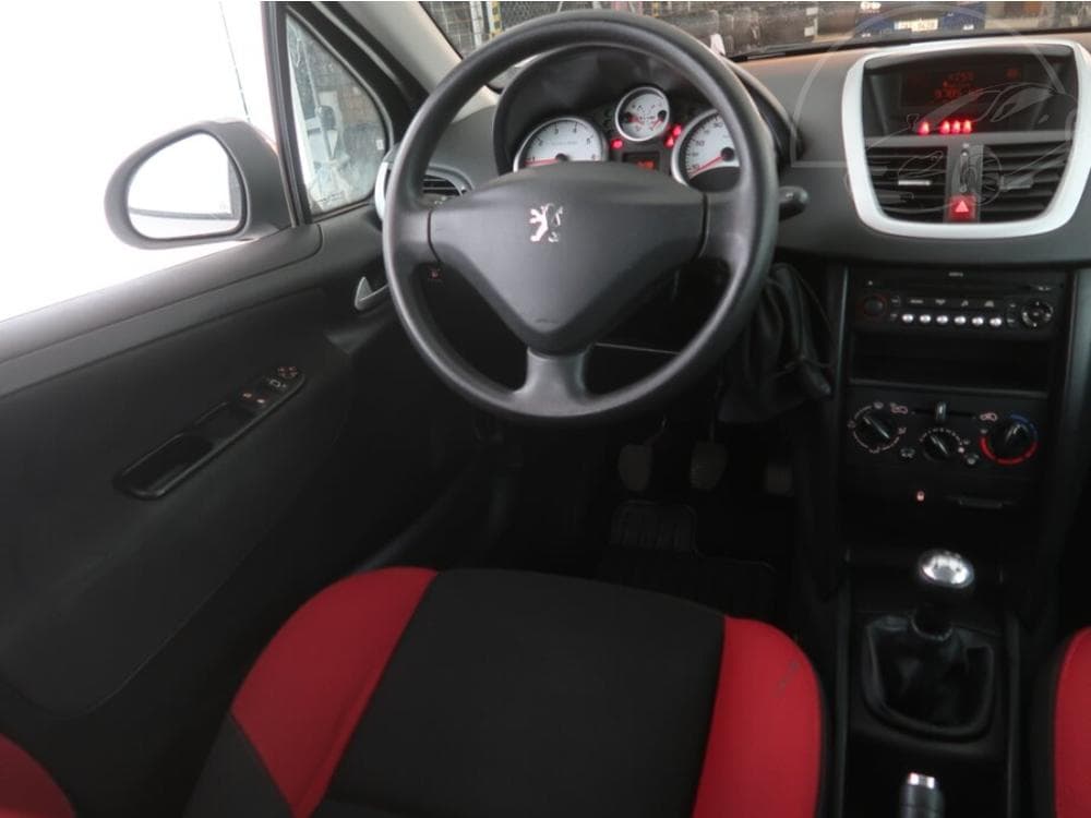 2008 Peugeot 207 - 7
