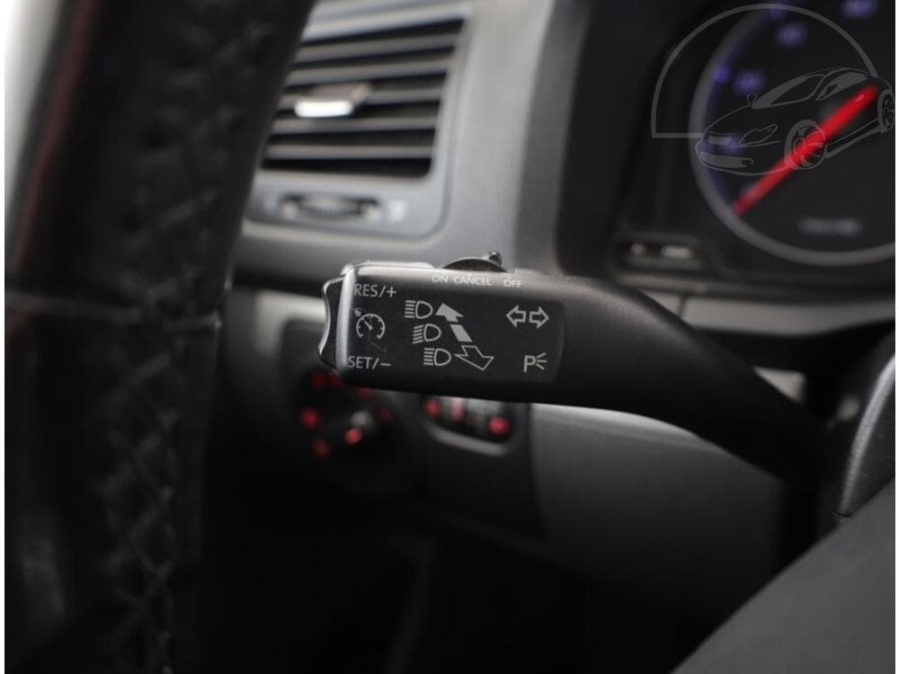 2009 Volkswagen GOLF - 12