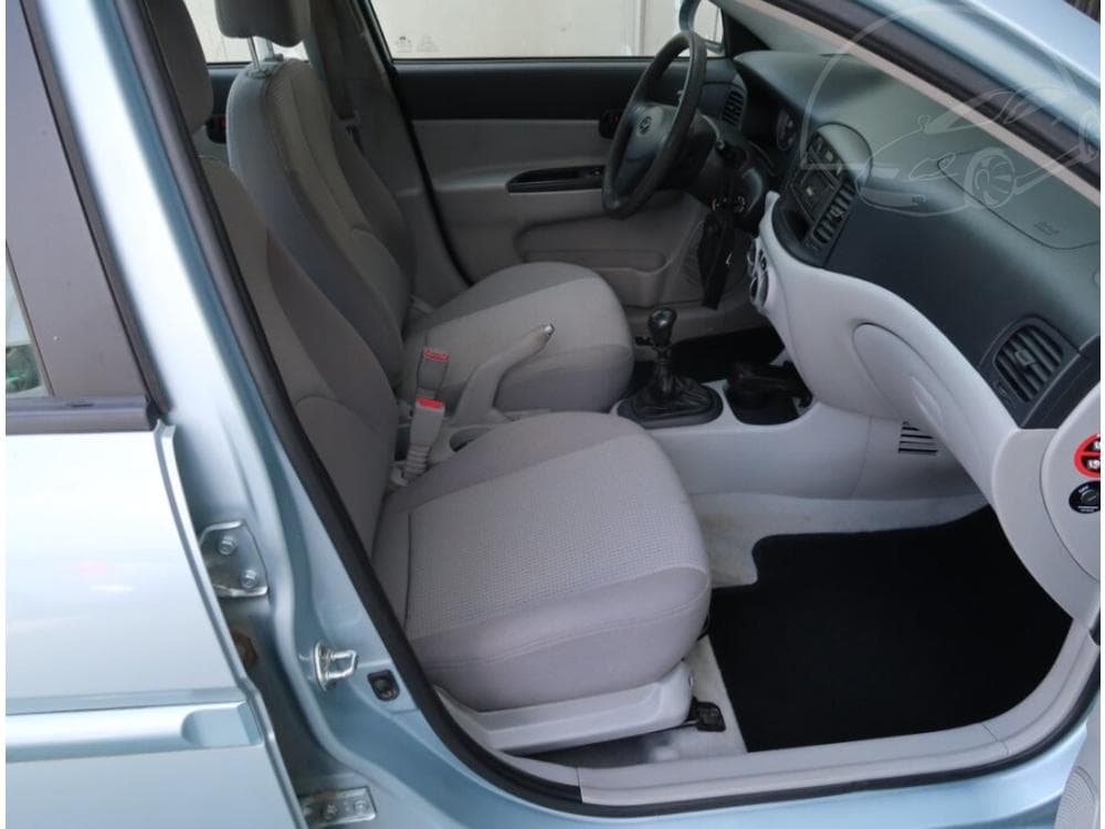 2008 Hyundai ACCENT - 9