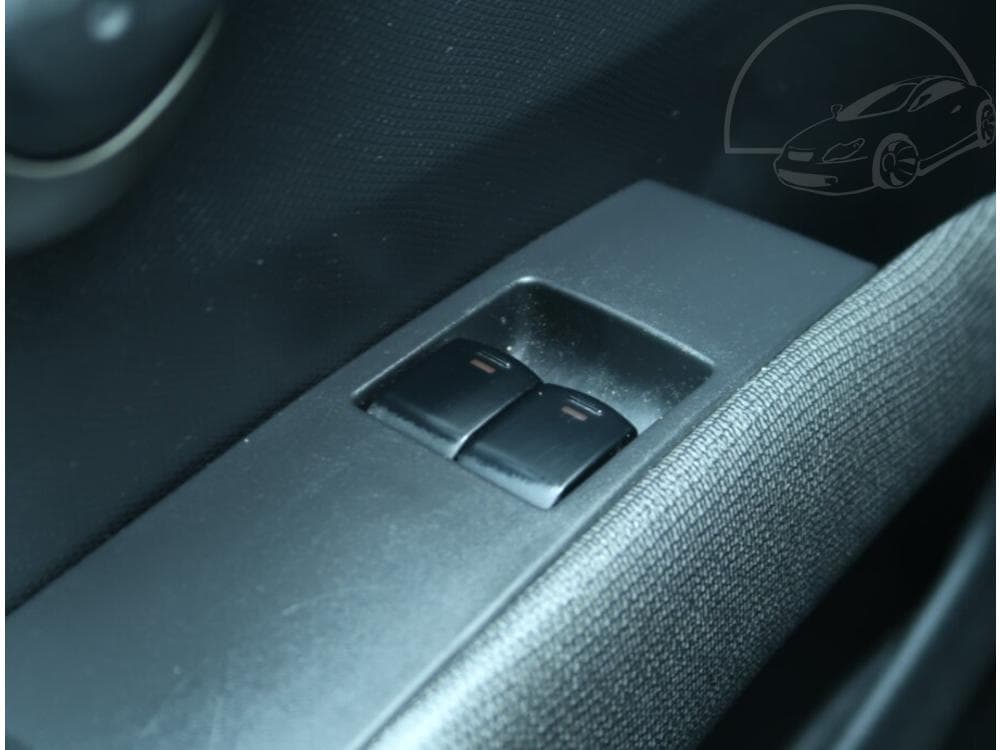 2005 Nissan MICRA - 14