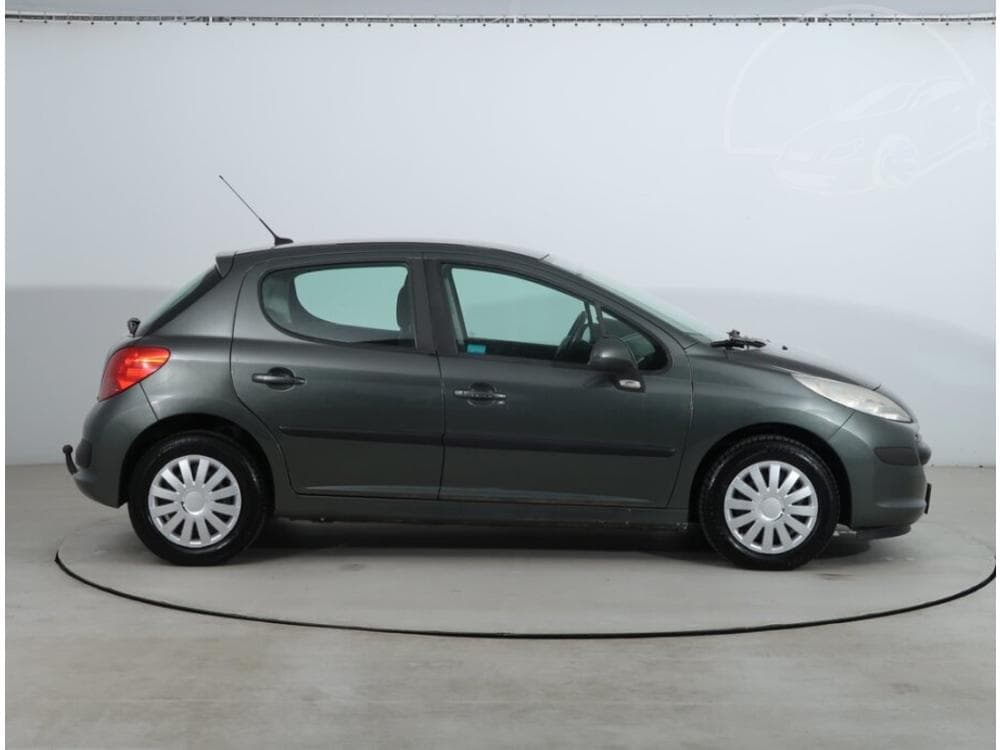 2008 Peugeot 207 - 6