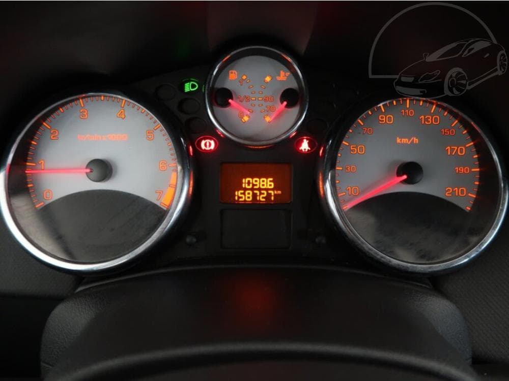 2012 Peugeot 207 - 21