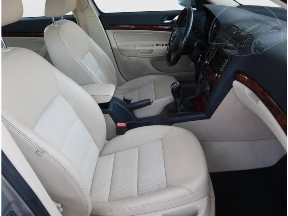 2011 Škoda OCTAVIA - 17