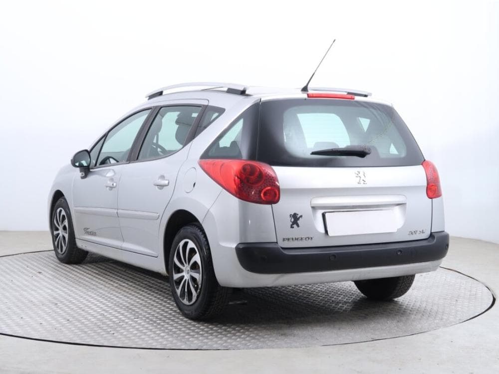 2010 Peugeot 207 - 7