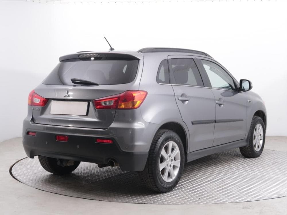 2011 Mitsubishi ASX - 5