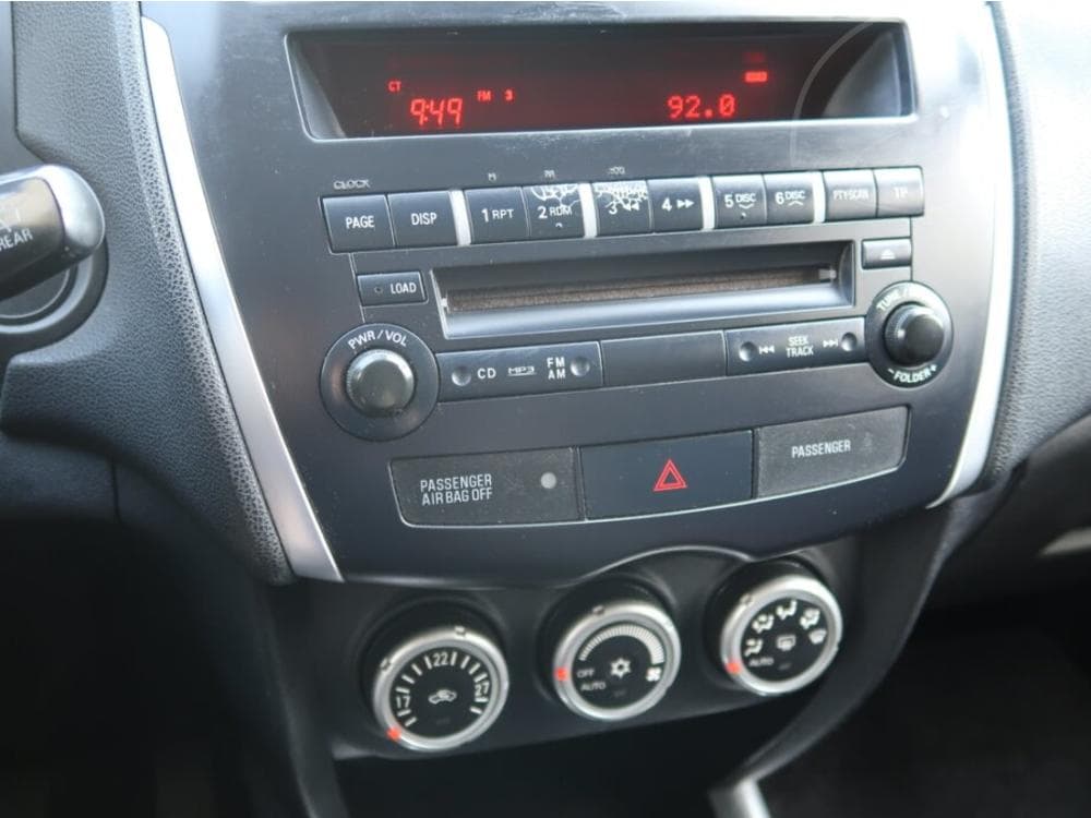 2011 Mitsubishi ASX - 12