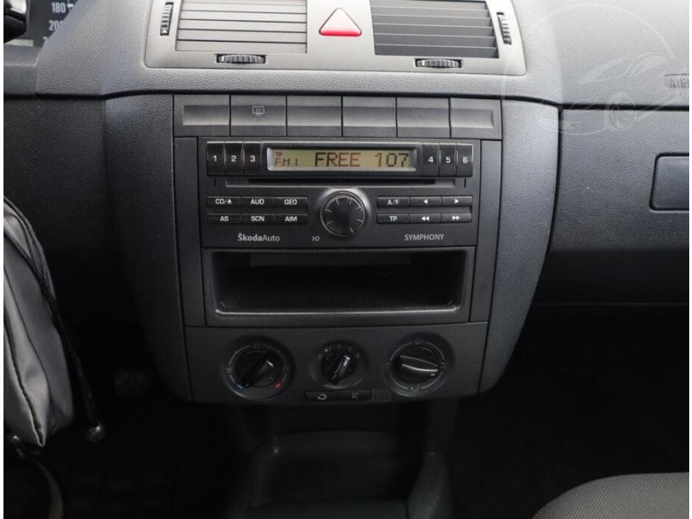 2004 Škoda FABIA - 9