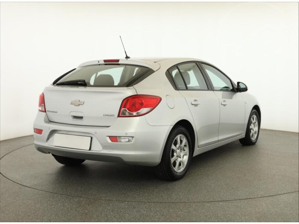 2012 Chevrolet CRUZE - 9