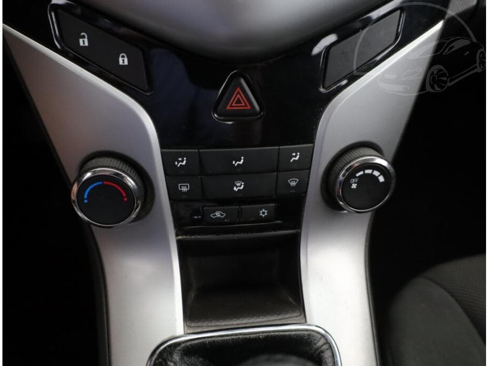 2012 Chevrolet CRUZE - 19