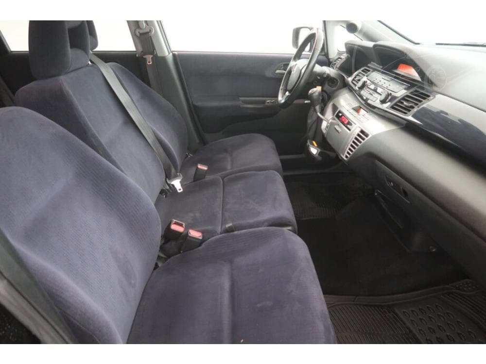 2008 Honda FR-V - 17