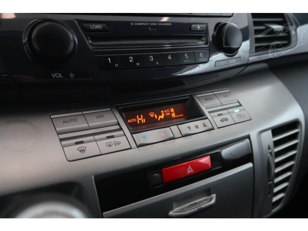 2008 Honda FR-V - 25