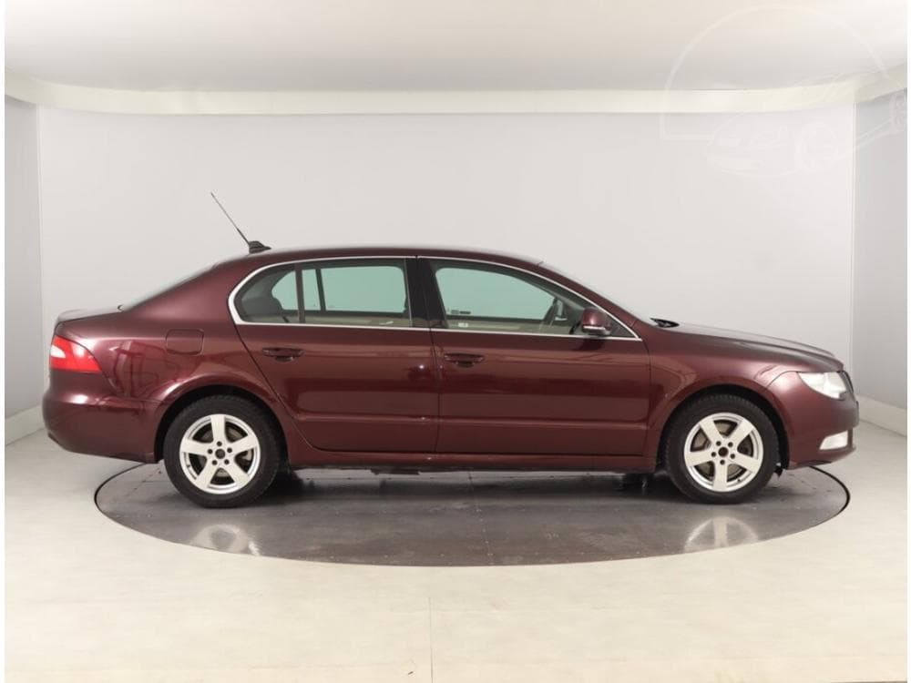 2008 Škoda SUPERB - 11