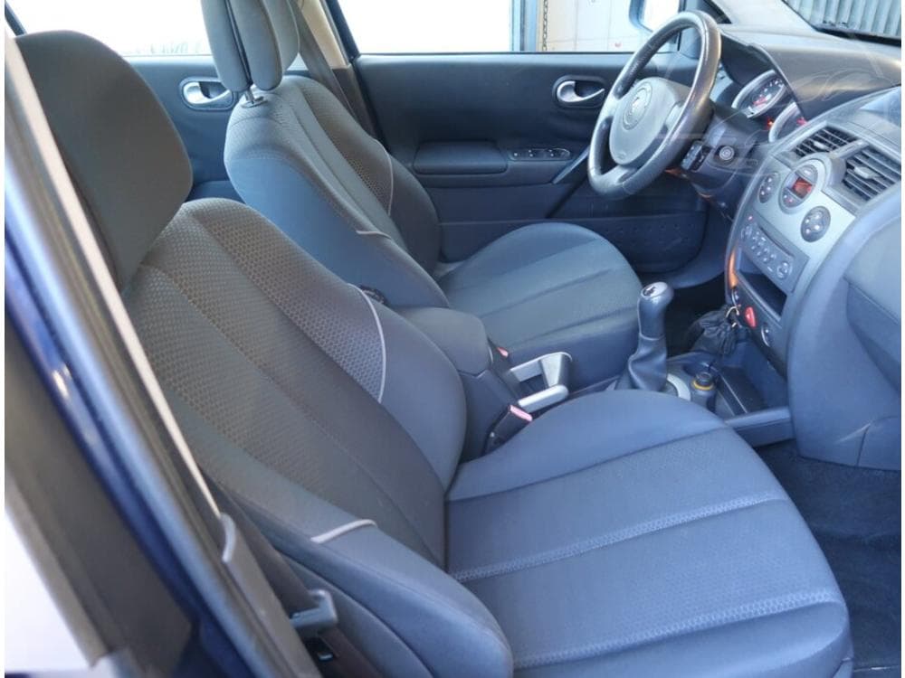 2004 Renault MEGANE - 17