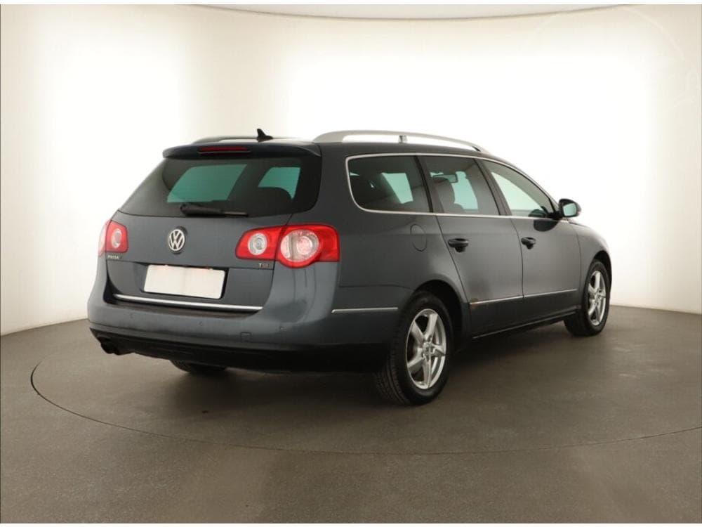 2009 Volkswagen PASSAT - 5