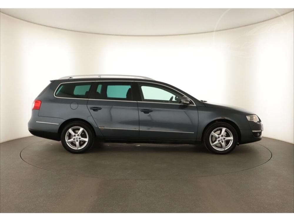 2009 Volkswagen PASSAT - 6