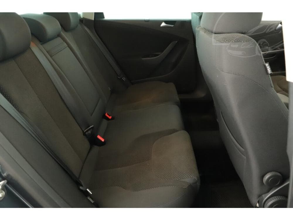2009 Volkswagen PASSAT - 7