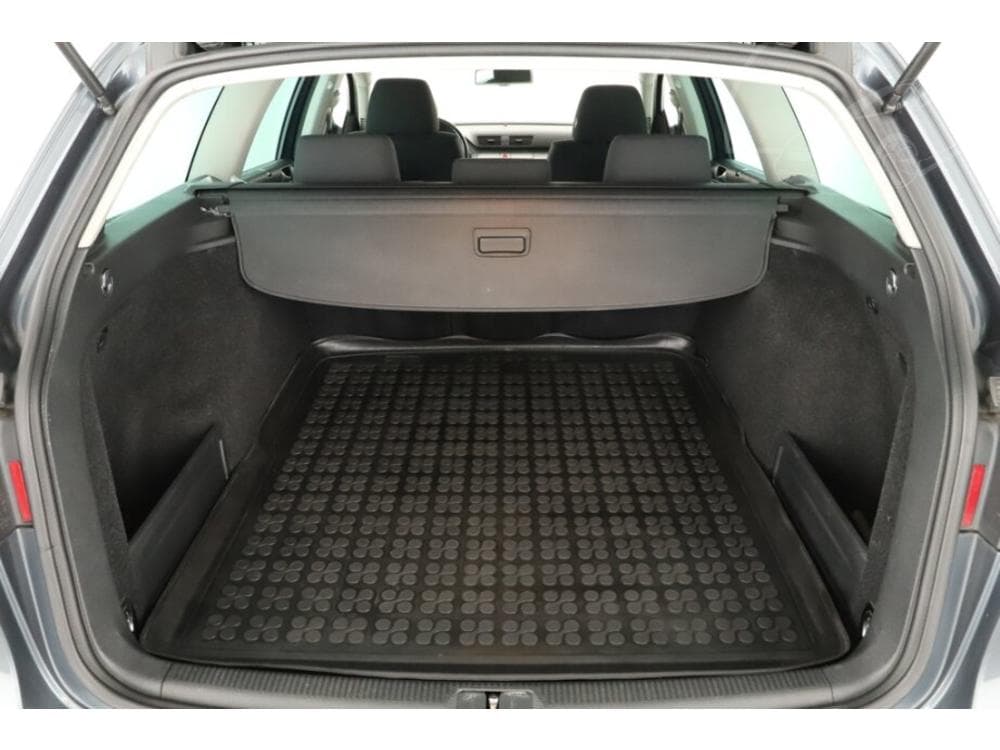 2009 Volkswagen PASSAT - 14
