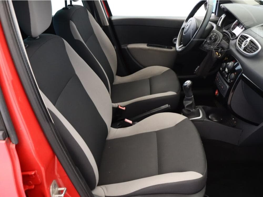 2010 Renault CLIO - 7